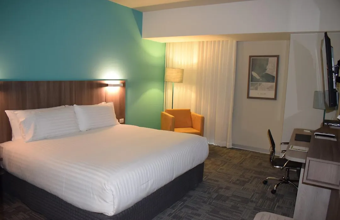 Holiday Inn - Lima Airport By Ihg-1